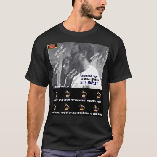 デニス・トンプソン。ベーシック ダーク T シャツ (正面)
