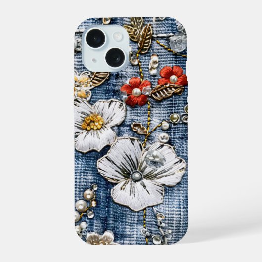 デニムの赤と白の刺繍花 iPhone 15ケース (裏面)