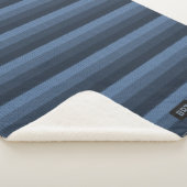 デニムグラデーションブルース – ニットストライプイニシャル シェルパブランケット (3/4)