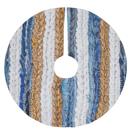 デニムパッチワーク:リサイクルジーンズの敷物。 ブラッシュドポリエステルツリースカート (正面)