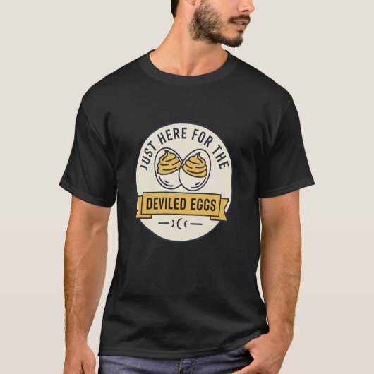 デビルズエッグが好きなだけ Funny Food Lover Co Tシャツ (正面)