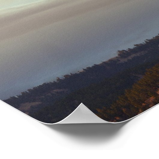 デビルズタワー国定記念碑、夕暮れ時の嵐 ポスター (角)