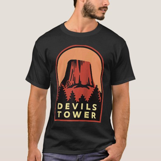 デビルズタワーWY国立記念碑ラグラン野球 Tシャツ (正面)