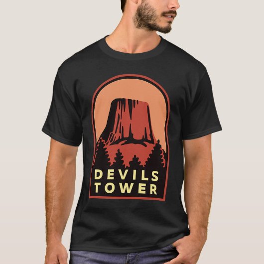 デビルズタワーWY国立記念碑 Tシャツ (正面)