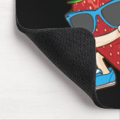 デブカッコいいビストロベリーラブダンおもしろいサツマイマー マウスパッド (コーナー)