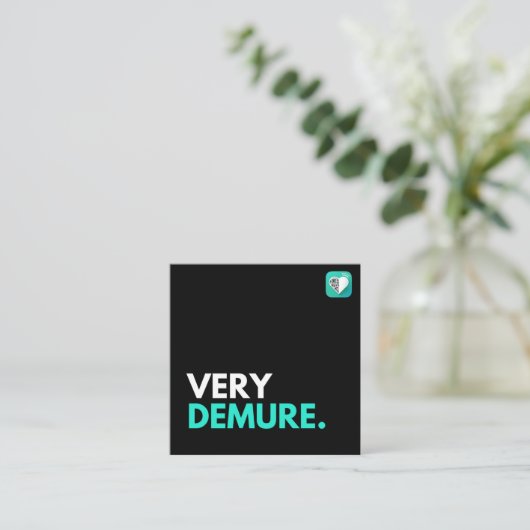 デムレ スクエア名刺 (スタンド正面)