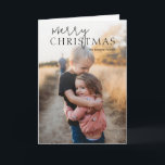 デュオフォントタイポグラフィフォトモダンクリスマス シーズンカード<br><div class="desc">写真モダン写真の上でシンプルキュートでおもしろいのタイポグラフィでミニマル「Merry Christmas」のデザインとクリスマスを特集したクリスマスカーお気に入りのド。内側にはメッセージと一緒に3平方写真の写真コラージュがパーソナライズされたある。</div>