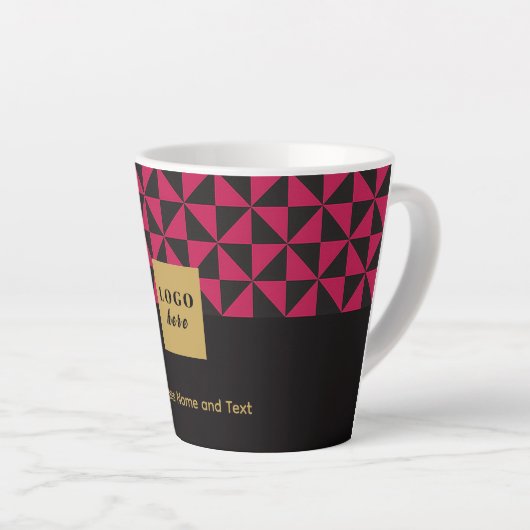 デュオブラックとピンクのクラフト – ビジネスロゴラテマグカップ カフェラテマグ (右アングル)
