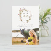 デュスキー赤面ピンクワイルドフラワークレスト写真卒業 案内状 (スタンド正面)