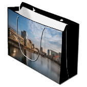 デュッセルドルフドイツ ラージペーパーバッグ (正面アングル)