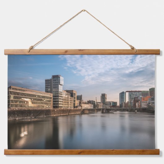 デュッセルドルフドイツ 吊り下げ型タペストリー (正面)