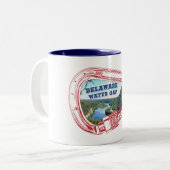 デラウェアウォーターギャップ登山カラビナー ツートーンマグカップ (正面左)