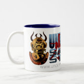 デラックスで大きい水中武士のコーヒー・マグ ツートーンマグカップ (左)