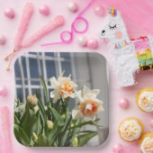 デリケートな可愛い水仙春 ペーパープレート (パーティー)