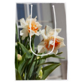 デリケートな可愛い水仙春 ミディアムペーパーバッグ (裏面)