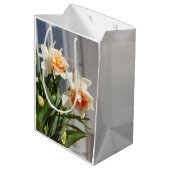 デリケートな可愛い水仙春 ミディアムペーパーバッグ (裏面アングル)