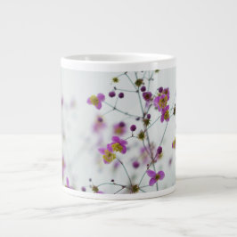 デリケートな紫の花のボタニカルジャンボマグ ジャンボコーヒーマグカップ