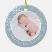 デリケートな雪 |ベビーの初めてのクリスマス写真 セラミックオーナメント (正面)