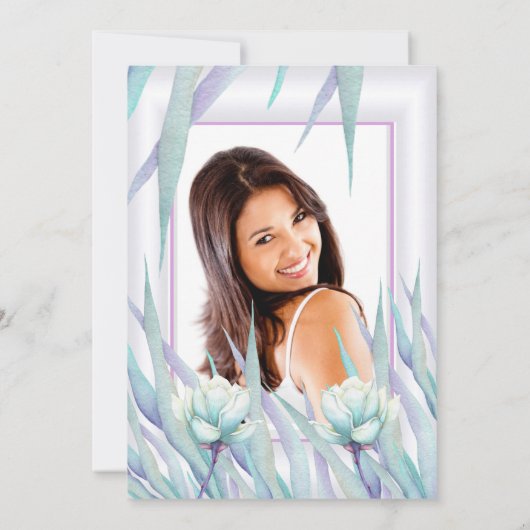 デリケートティール(緑がかった色)パープルフローラフォト誕生日 招待状 (裏面)