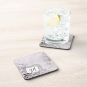 デリケートフェミニンな紫の薄紫フローラモノグラムの コースター (右側)