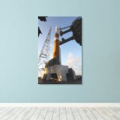 デルタ4ロケット キャンバスプリント (インサイチュ (ウッドフロア))