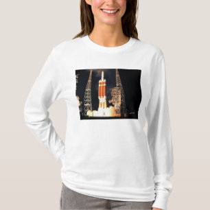 デルタIVの重いロケットは離れます Tシャツ