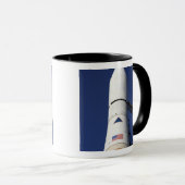 デルタIVロケットのノーズコーンの表示 マグカップ (正面右)