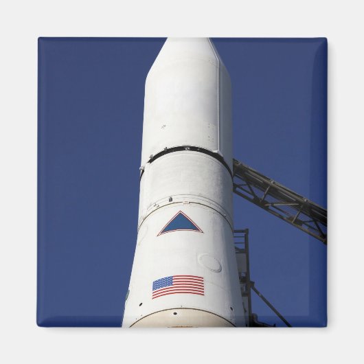 デルタIVロケットのノーズコーンの表示 マグネット (正面)