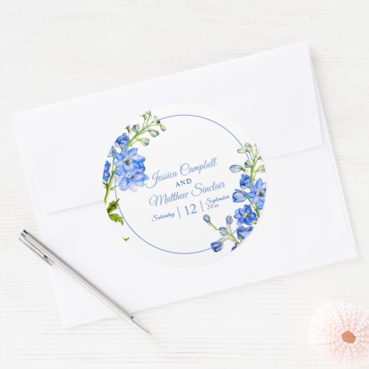 デルフィニウムの花の青い水の色結婚のアート ラウンドシール (封筒)