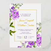 デルフィニウム紫色の花と金ゴールド結婚夏 箔招待状 (正面)