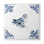 デルフトブルーとホワイトコーナーのウッドランドを持つバーンドクロウ タイル (正面)