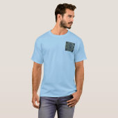 デルフトブルータイル – 花と花束のある花瓶 Tシャツ (正面フル)