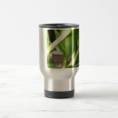 デンドロビウム・オーキッドの茎がクローズアップ トラベルマグ (中央)