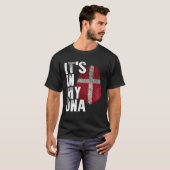 デンマークのデンマーク国旗のDNAだ Tシャツ (正面フル)