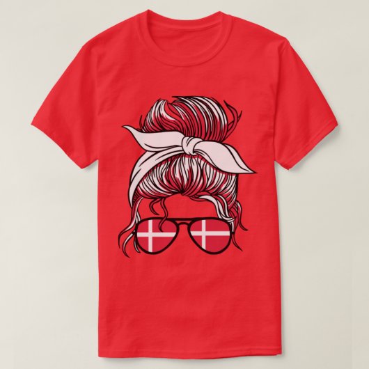 デンマークの女の子デンマークの女の子サッカーDanmark女性D Tシャツ (デザイン正面)