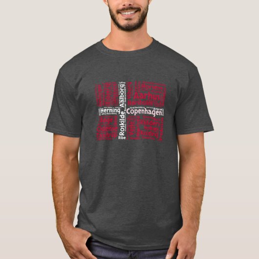 デンマークの旗と都市名のワードアート ビンテージスタイル Tシャツ (正面)