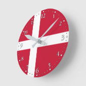 デンマークの旗 ラウンド壁時計 (傾斜)