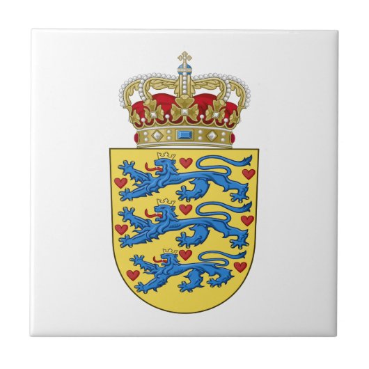 デンマークの紋章付き外衣 タイル (正面)