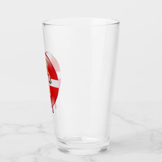 デンマーク人のサッカーファン、ロリガンの少女がグラスを飲む タンブラーグラス (左)