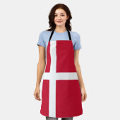 デンマーク国旗 エプロン (着用した状態)