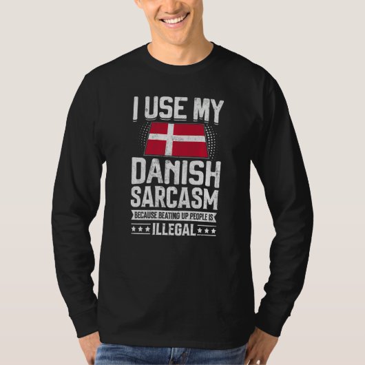 デンマーク国旗Danes Men & Women 2 Tシャツ (正面)