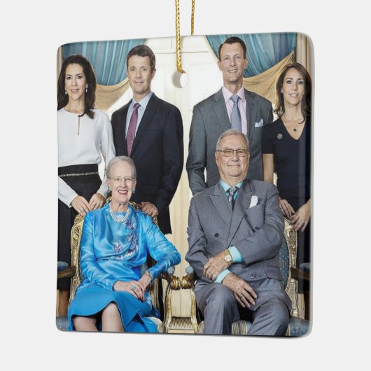 デンマーク王室ののクリスマス飾り セラミックオーナメント (左)