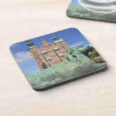 デンマーク，コペンハーゲン，ローゼンボルグパレス コースター (左側)