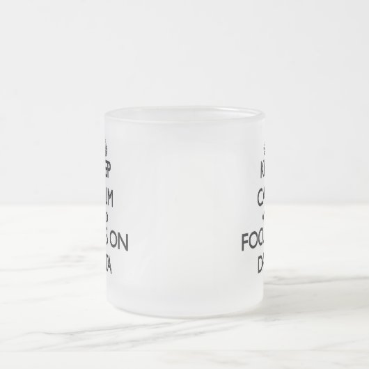 データの平静そして焦点を保って下さい フロストグラスマグカップ (中央)