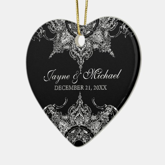 トイレブラックnホワイトダマスクスワール初めてのクリスマス セラミックオーナメント (左)