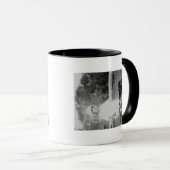 トイワゴン写真付き小さな女の子 マグカップ (正面右)