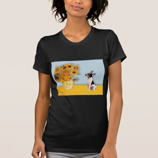 トイ・フォックス・テリアとひまわり Tシャツ (正面)