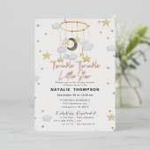 トゥインクルリトルスターガールピンクベビーシャワーバラ 箔招待状 (立ち正面)