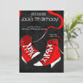 トゥイーン10代の若者クールスニーカー誕生日招待状 招待状 (スタンド正面)