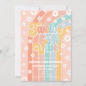 トゥエルブ イズ ア ヴァイブ レインボー デイジー 12歳の誕生日パーティー 招待状 (正面)